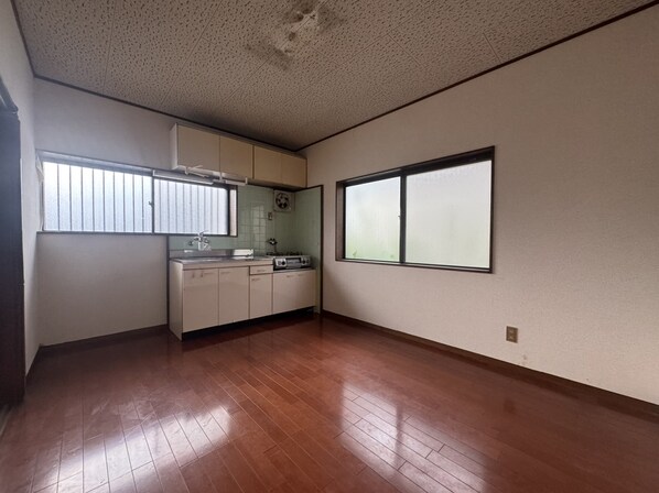 吉田貸家の物件内観写真